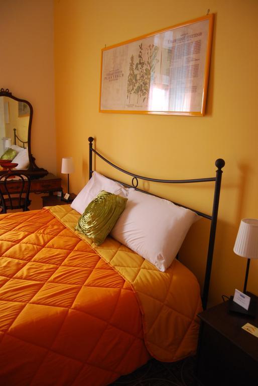 نابولي Bed And Breakfast Casa Mariella الغرفة الصورة