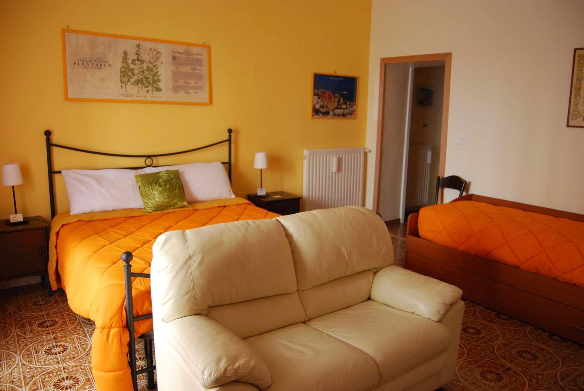 نابولي Bed And Breakfast Casa Mariella المظهر الخارجي الصورة