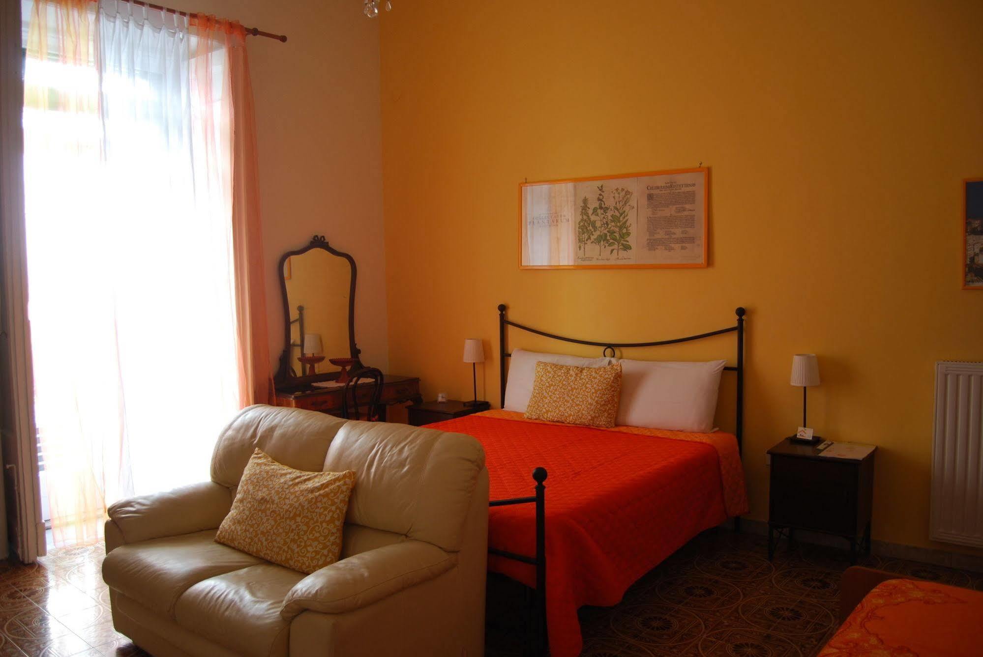 نابولي Bed And Breakfast Casa Mariella المظهر الخارجي الصورة