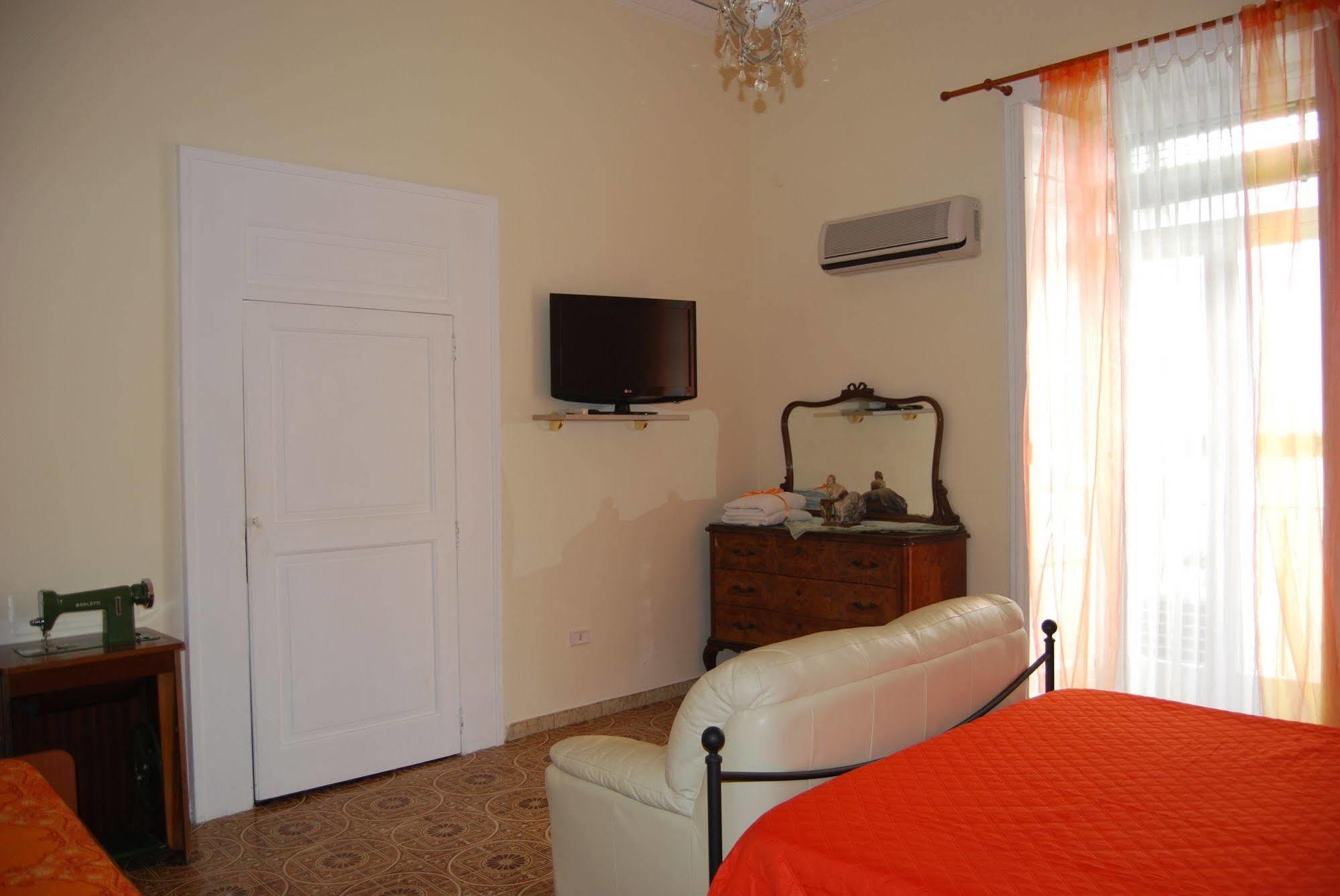 نابولي Bed And Breakfast Casa Mariella المظهر الخارجي الصورة